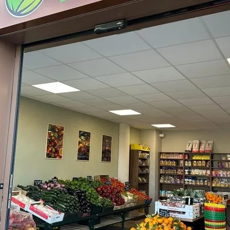 LOCAL COMMERCIAL 130 m² + CHAMBRE FROIDE 20 m² - BOUCHERIE / TRAITEUR / ALIMENTATION