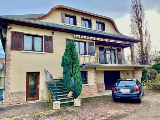 Maison 12 pièces 317 m²
