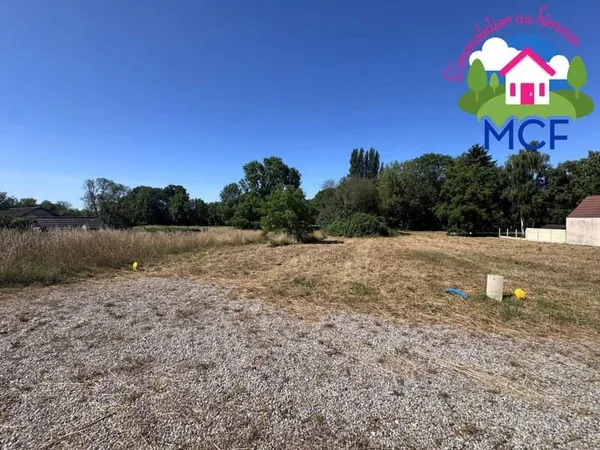 Terrain constructible 700 m²