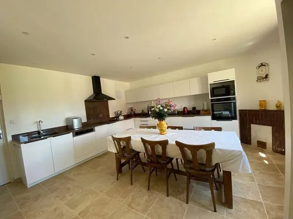 Maison de plain-pied 5 pièces 121 m²
