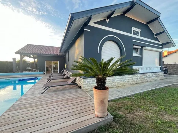 Maison 10 pièces 226 m²