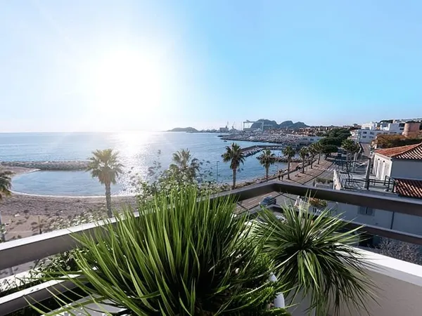LUXUEUX T2 - VUE MER - 47M2 - TERRASSE 13M2 - 520 856EUR