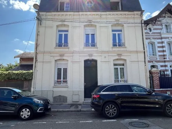 Studio 1 pièce 24 m²