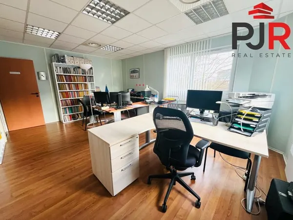Bureaux 90 m²