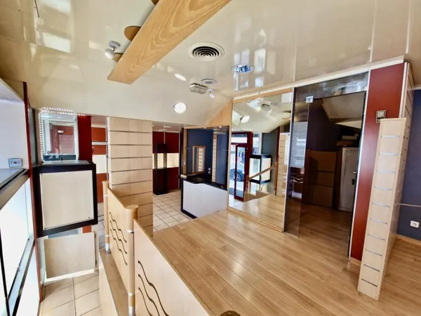 Local professionnel 60 m²