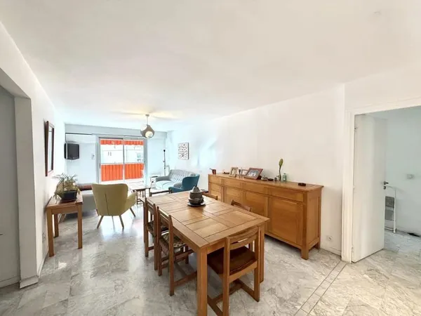 A VENDRE - APPARTEMENT 5 PIÈCES 113 M² AVEC BALCONS - NICE NORD