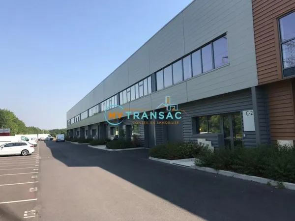 My Transac vous propose à la location un Local d'activité de 259m² situé à Bussy Saint Martin 77