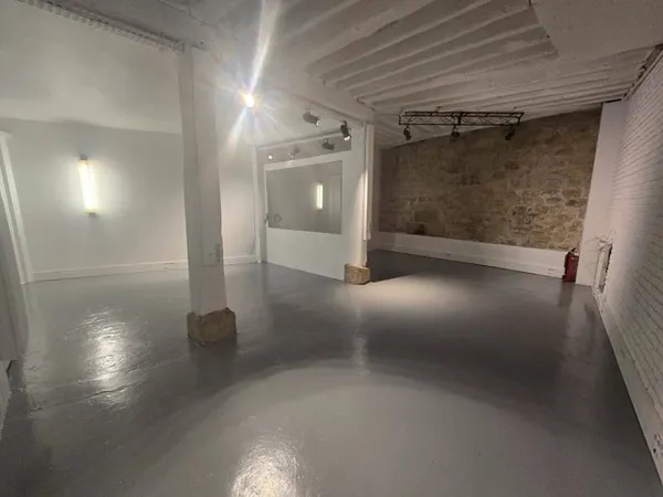 Bureaux 86 m²