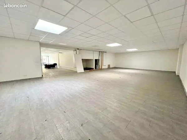 LOCAL COMMERCIAL 170 m² CANNES