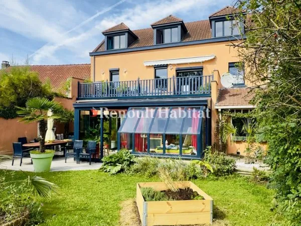 MAISON 6 CH JARDIN GARAGE