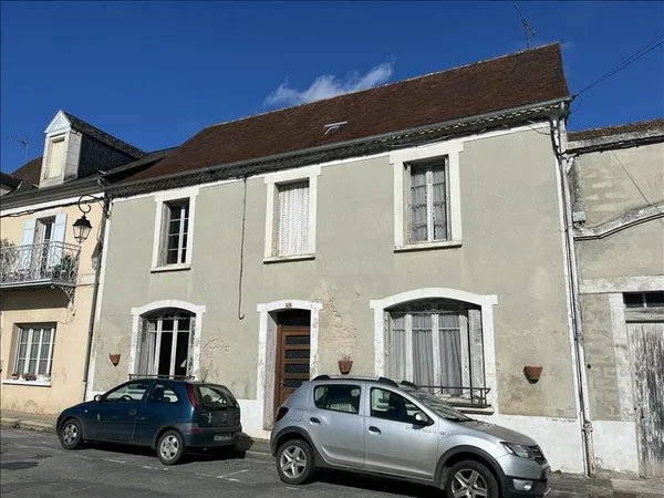 Maison de bourg de 7 pièces principales