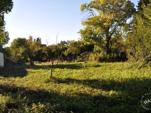Terrain 1103 m²