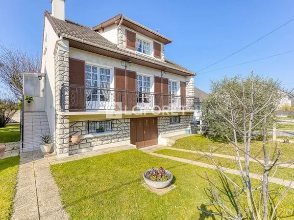 Maison 7 pièces 121 m²
