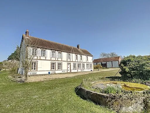 Maison 9 pièces 267 m²