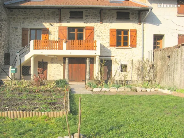 Maison de village avec jardin