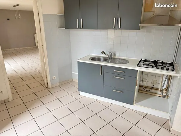 Appartement 3 chambres 1 bureau