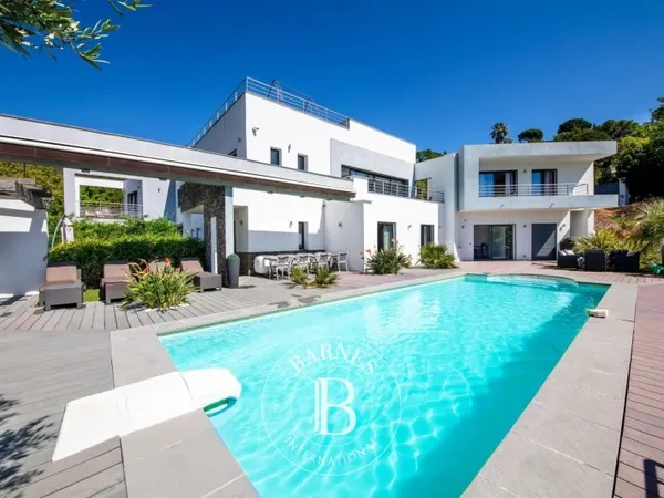 CAVALAIRE-SUR-MER - VILLA CONTEMPORAINE VUE MER