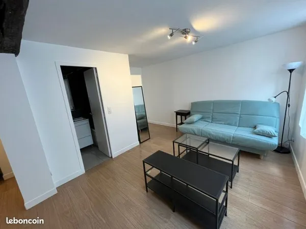 Studio Meublé Pontoise Gare, ruelle calme (27m² refait à neuf)