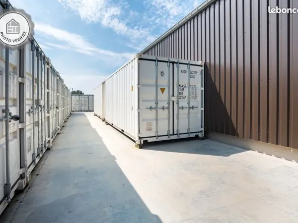 Box de stockage, garde meubles, container