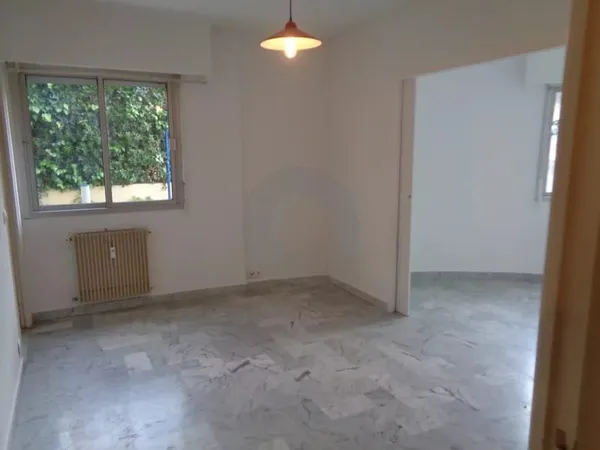 Location vide à l'année