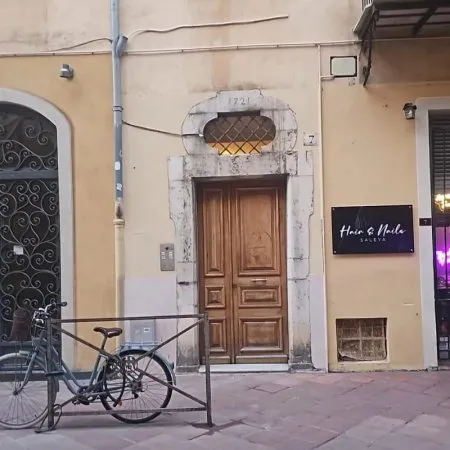 Emplacement idéal - COUP DE COEUR VIEUX NICE
