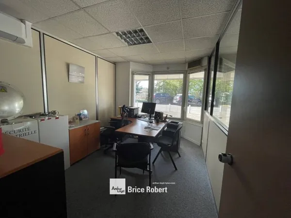 Bureaux 105 m²