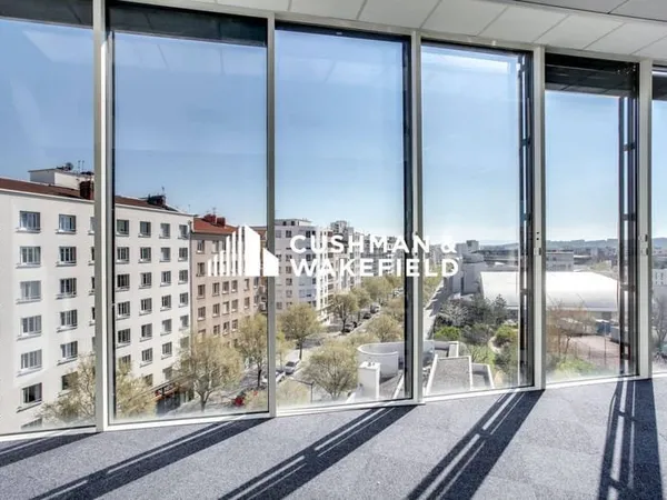 Bureaux 943 m²