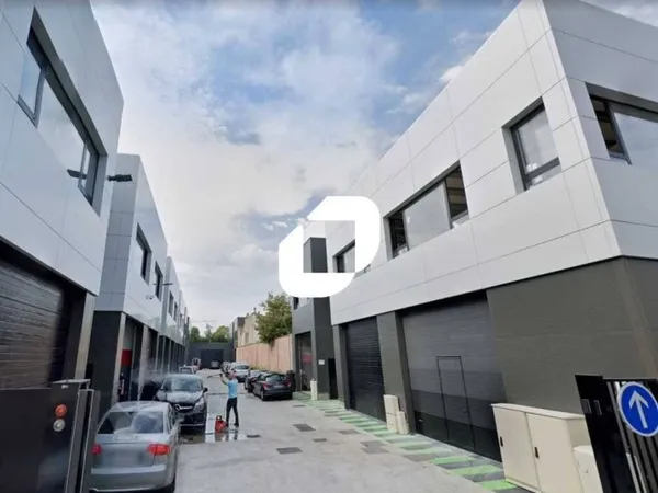 Local d'activité 627 m²
