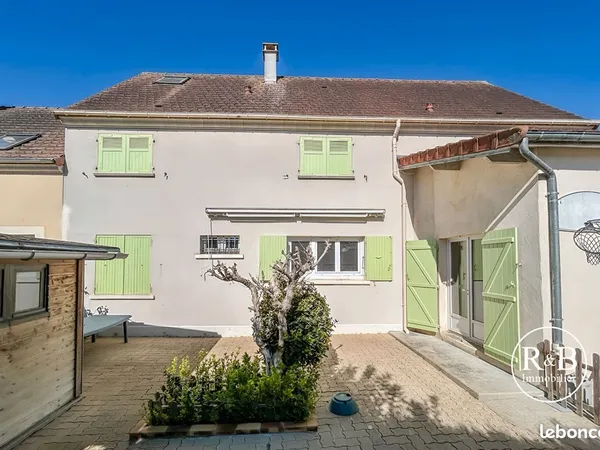 Maison 7 pièces 140 m²