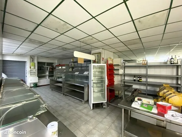 LOCAL COMMERCIAL 160 m² NICE