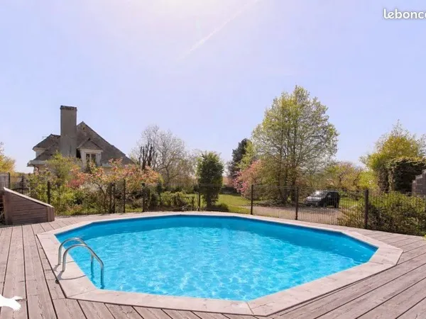 Pavillon 8 pièces 232 m²