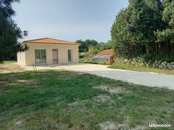Maison trois chambres