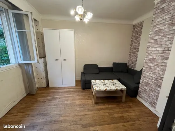 STUDIO 19 M² Gare de Houilles