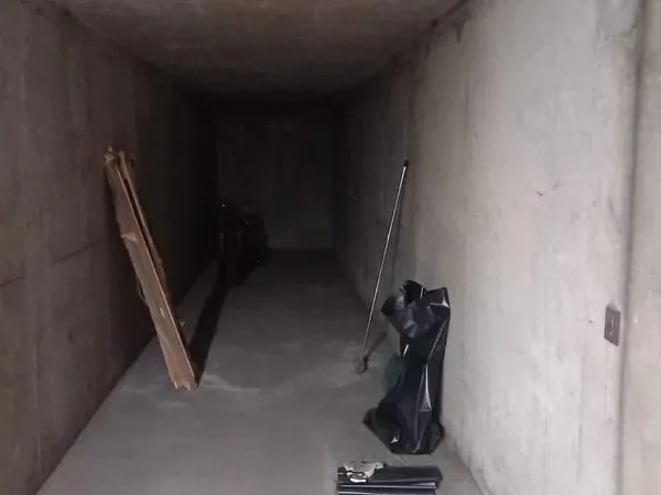 BOX EMPLACEMENT N°1