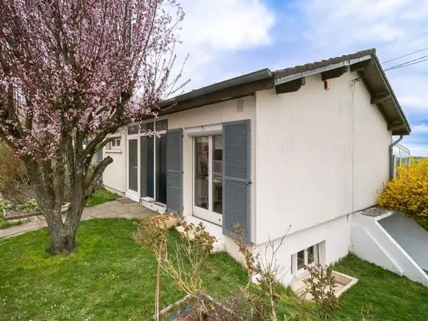Maison 4 pièces 130 m²