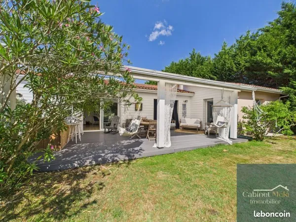 Maison 6 pièces 220 m²