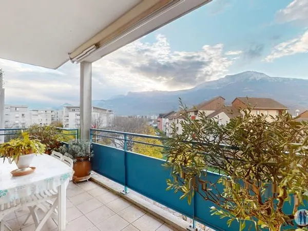 Appartement Echirolles 3 pièces de 68m² avec 2 terrasses