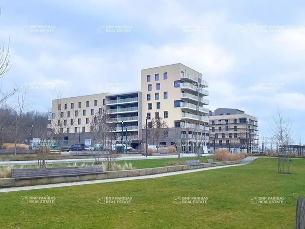 Local 280 m²
