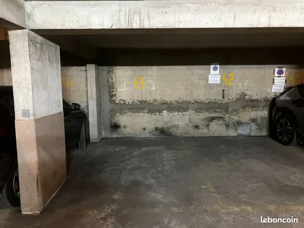 Location parking 20e