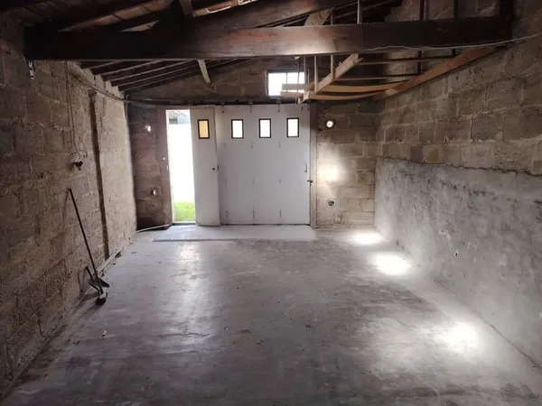 Parking 32 m²