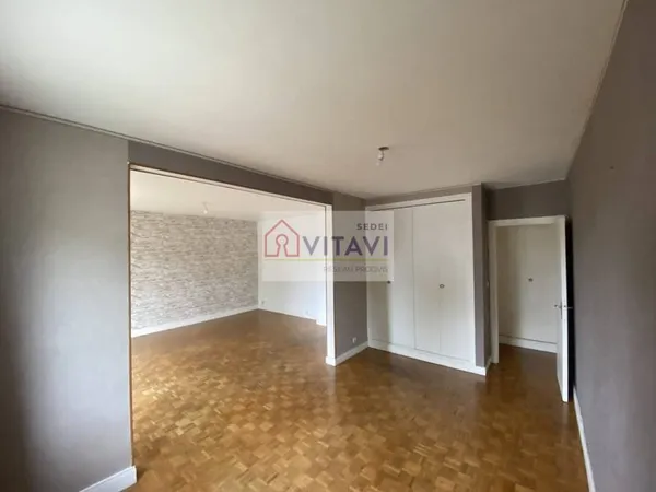 Appartement 4 pièces 77 m²