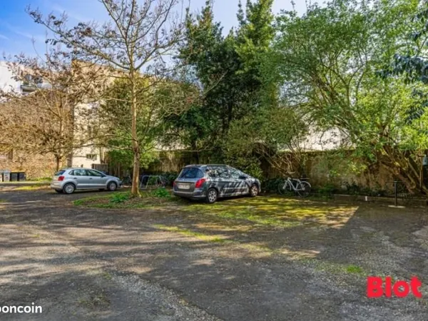 Parking 14 m² Nantes