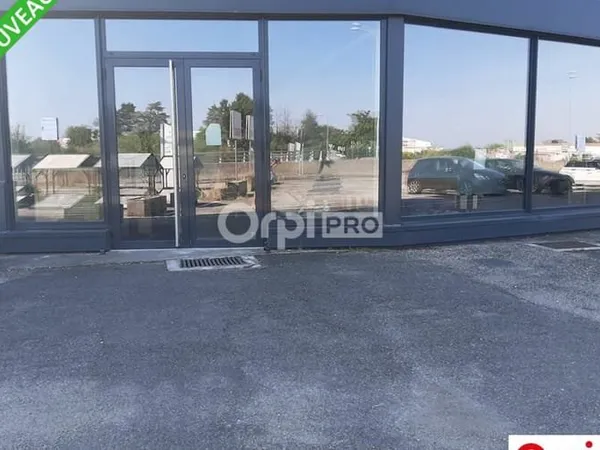Local commercial 125 m²