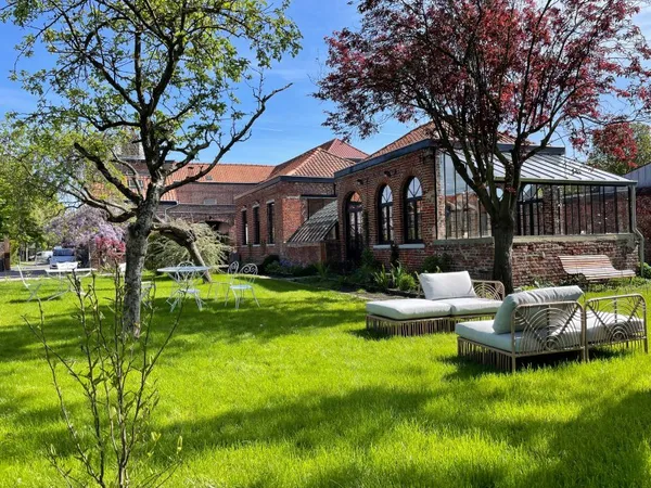 Maison 12 pièces 371 m²