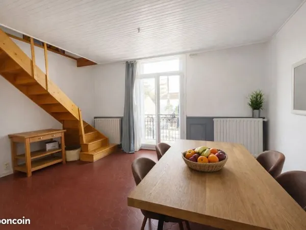 Appartement duplex - 4 pièces - dernier étage - 13010