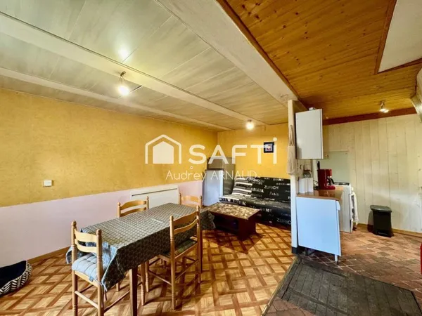Le charme d'une maison de bourg, le confort du quotidien et la promesse d'un beau projet