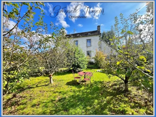 Maison à vendre 9 pièces SAINT SAUVEUR (29)