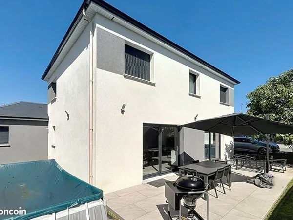 Maison individuelle 7 pièces 156 m2 et garage indépendant 44 m2