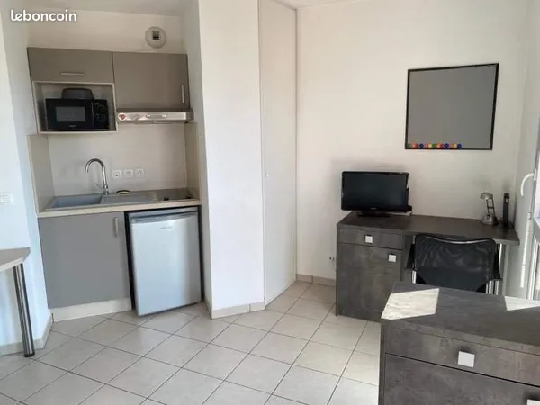 Studio 22m2 meublé + parking