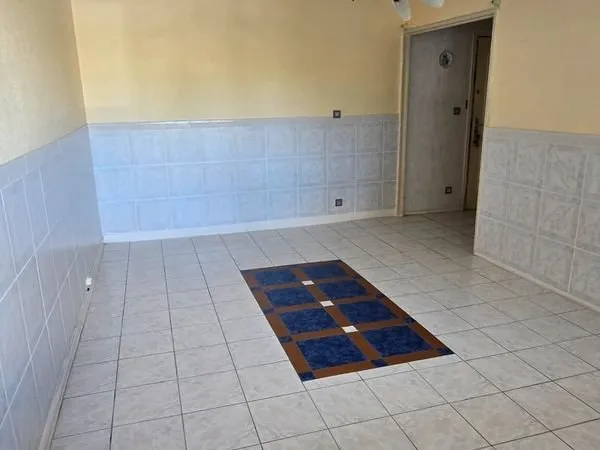 Vend appartement F3 Montreynaud St Étienne, 45 000 euros